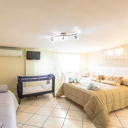 House Da Mary Apartment Caserta Exterior photo