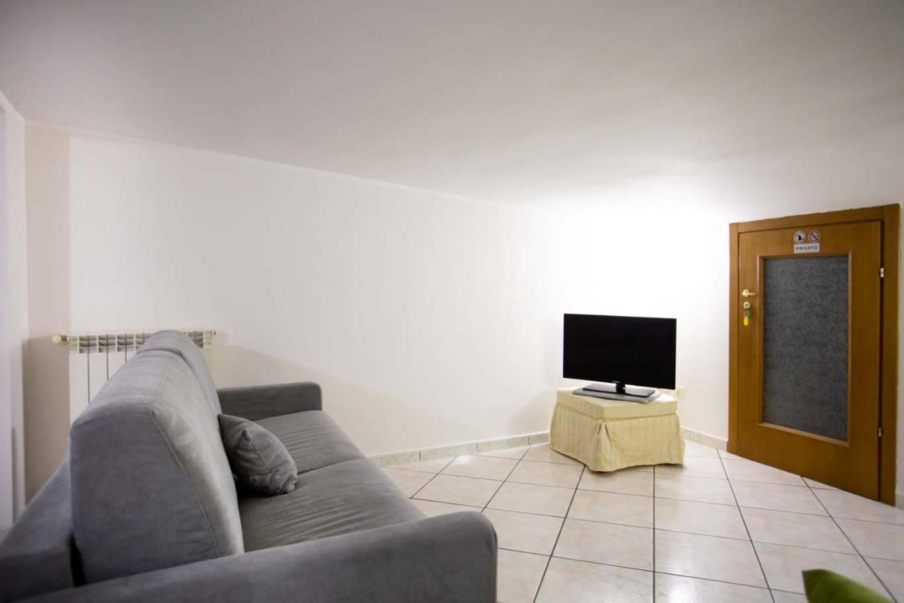 House Da Mary Apartment Caserta Exterior photo